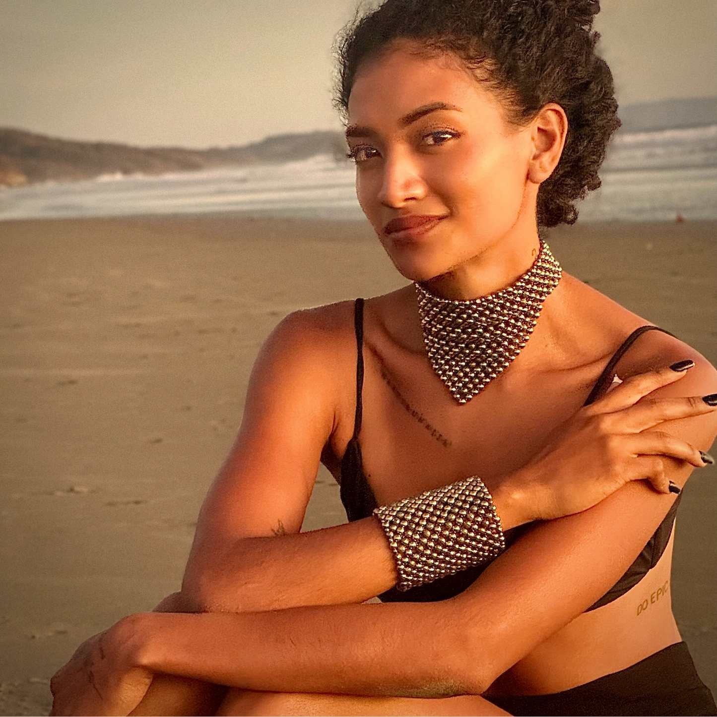 SAHARA S12 Choker in Pyrite + Gold