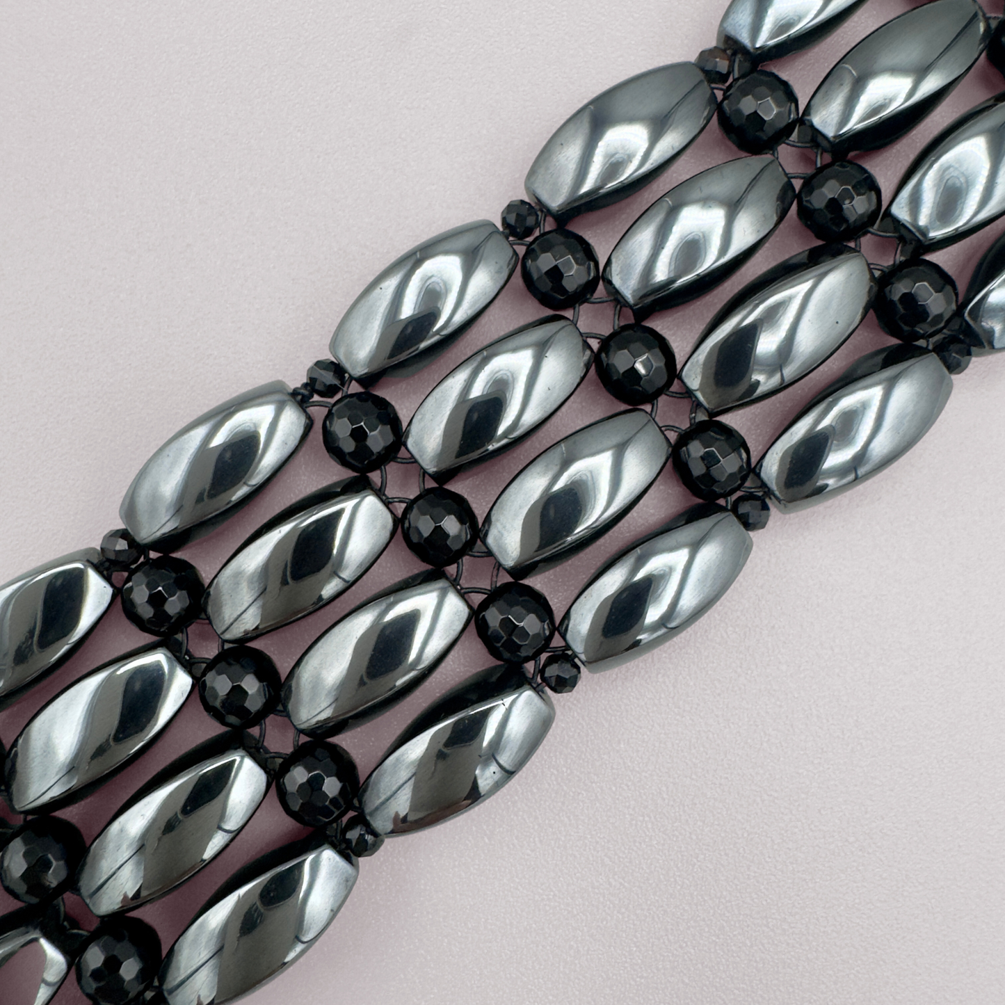 Bracelet in Hematite + Black Onyx