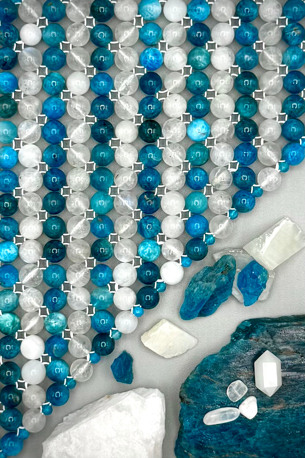 FROSTY ANGEL (White Moonstone + Apatite)