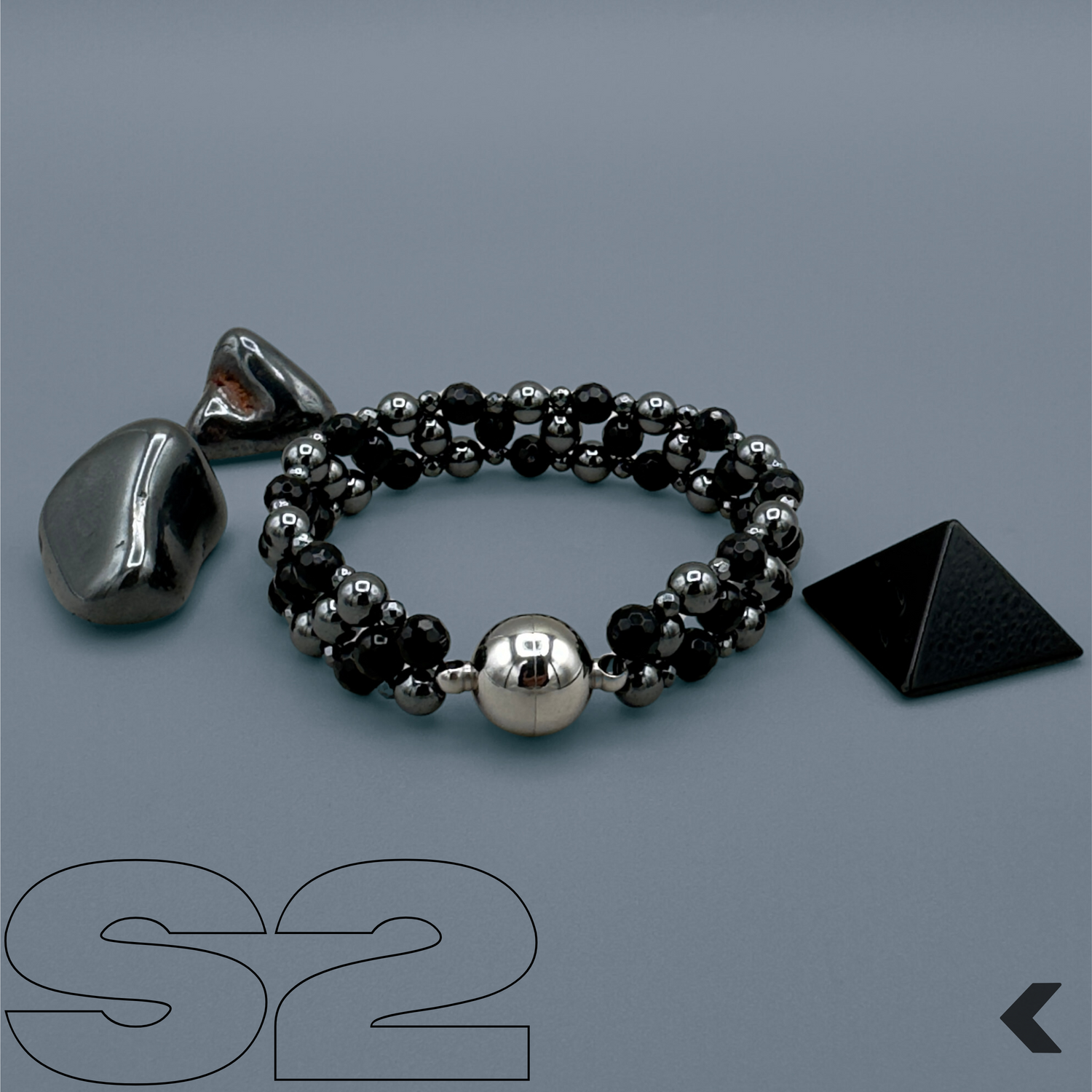 Minimal Bracelets