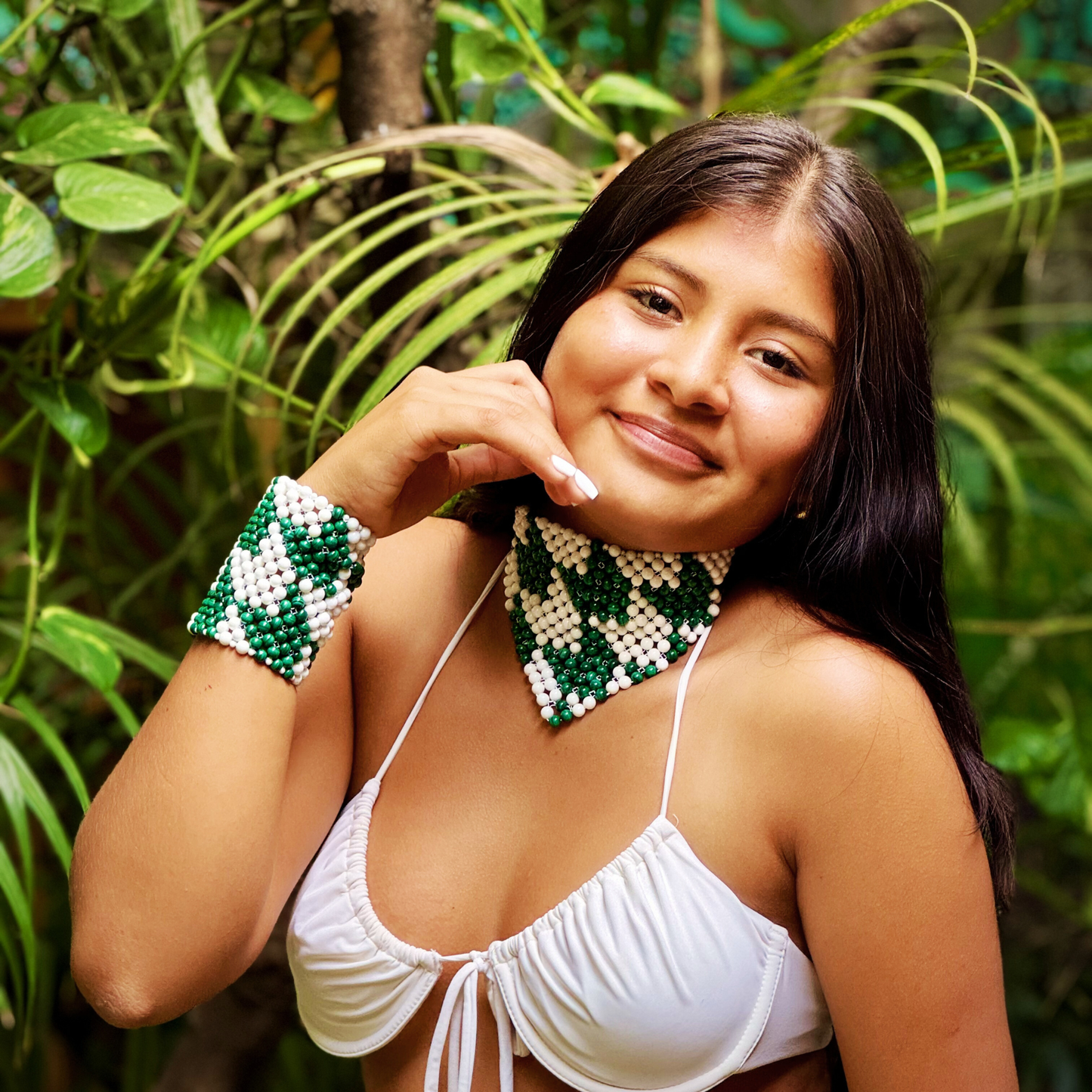 SAHARA S13 Choker in Malachite + White Shell