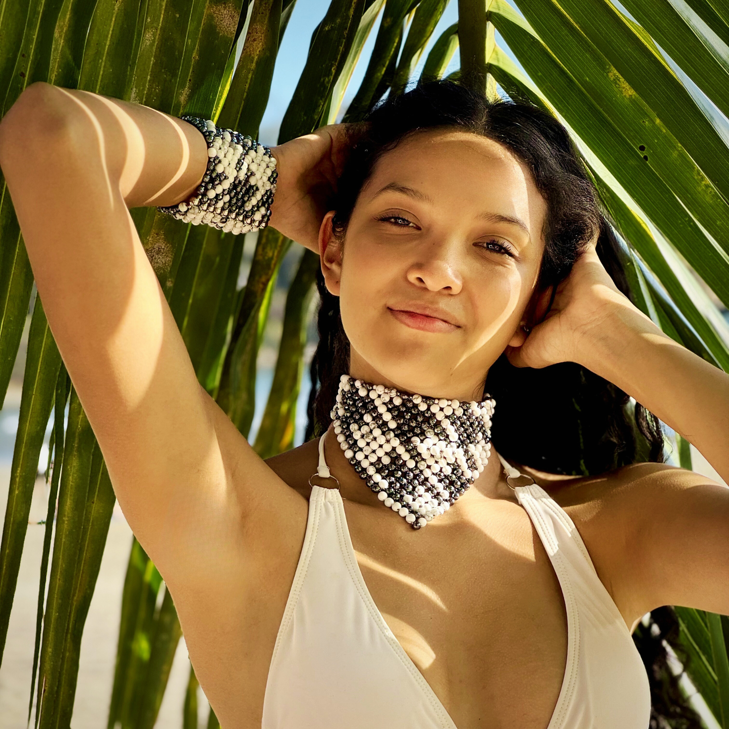 SAHARA S12 Choker in Howlite + Hematite