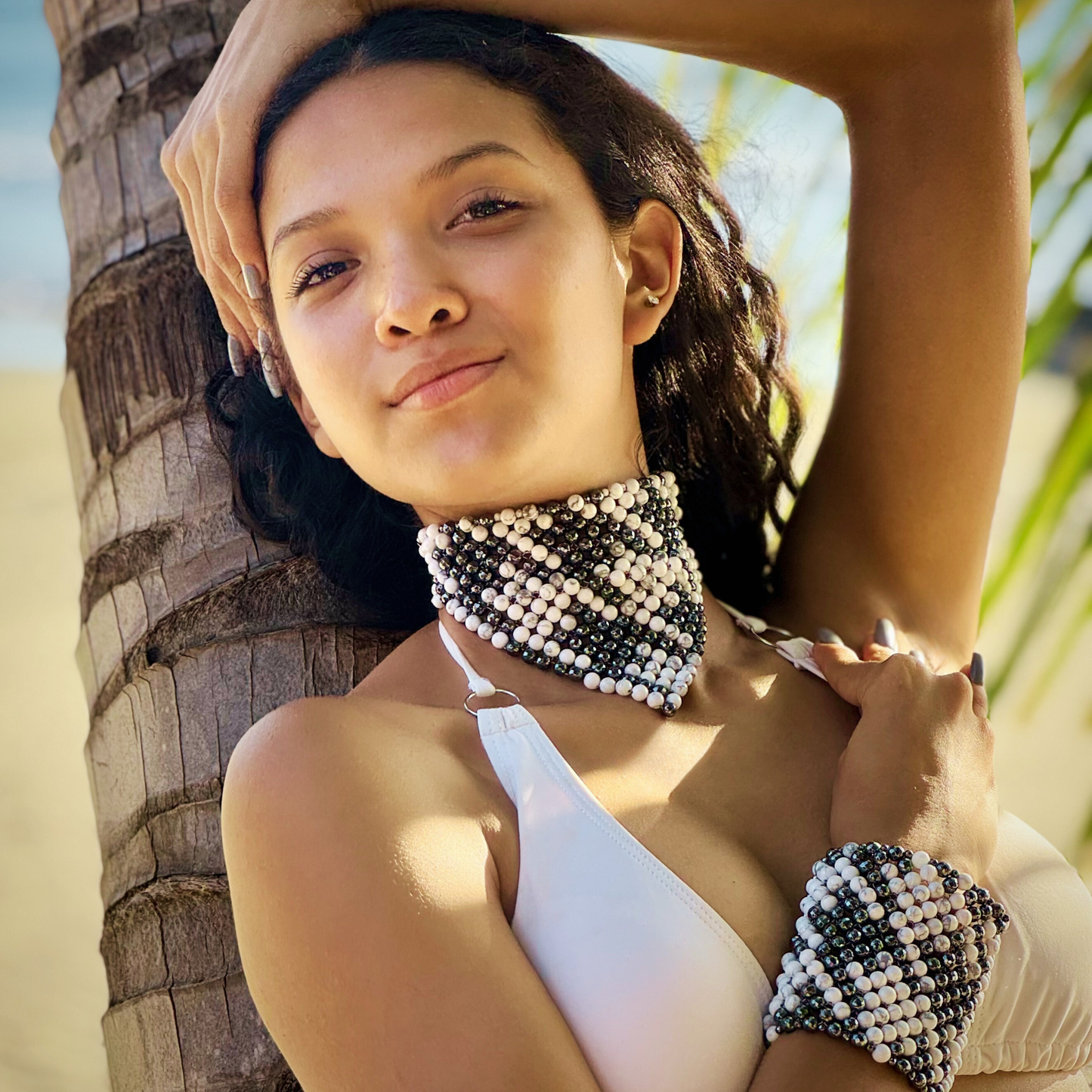 SAHARA S12 Choker in Howlite + Hematite