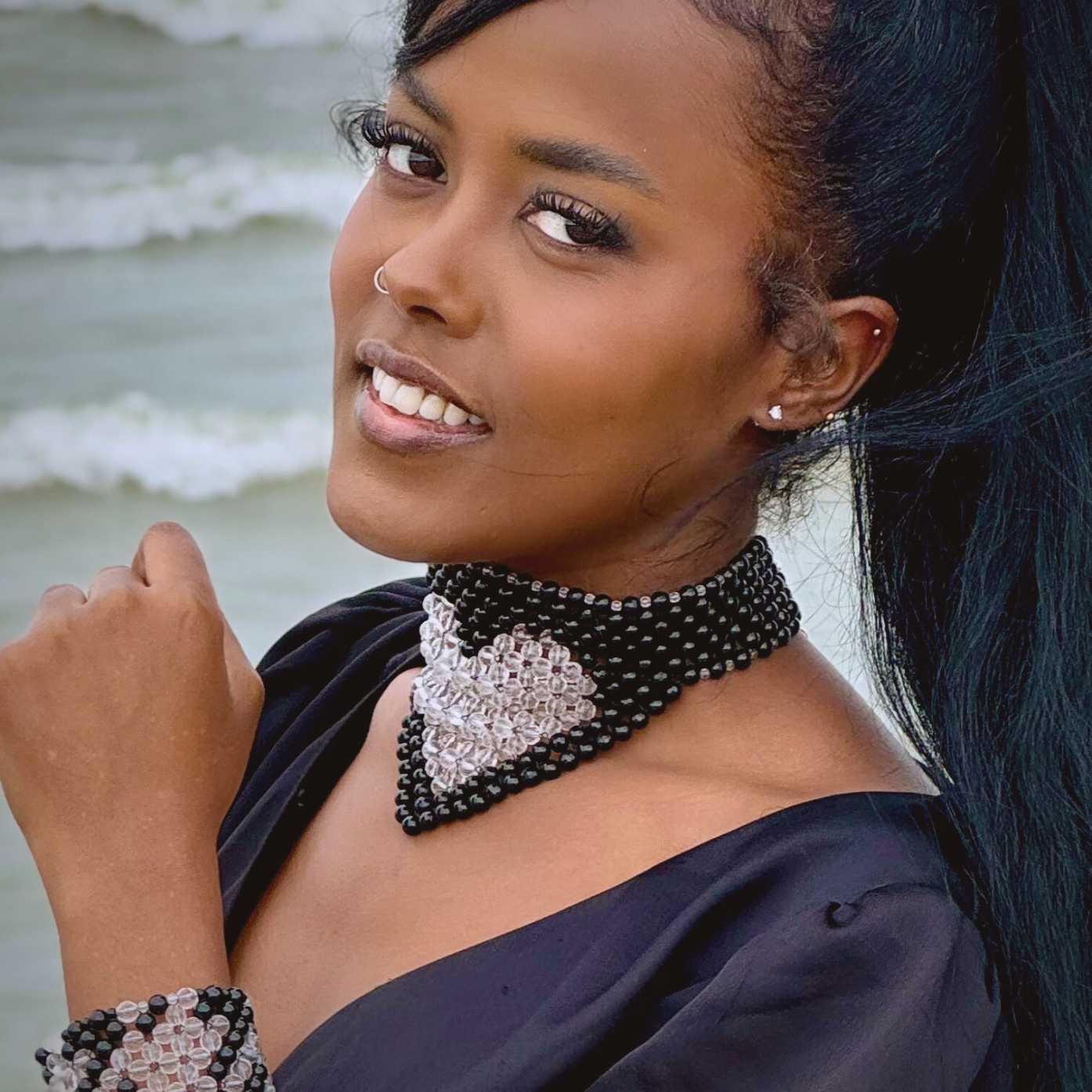 SAHARA S12 Choker in Black Onyx + Clear Quartz