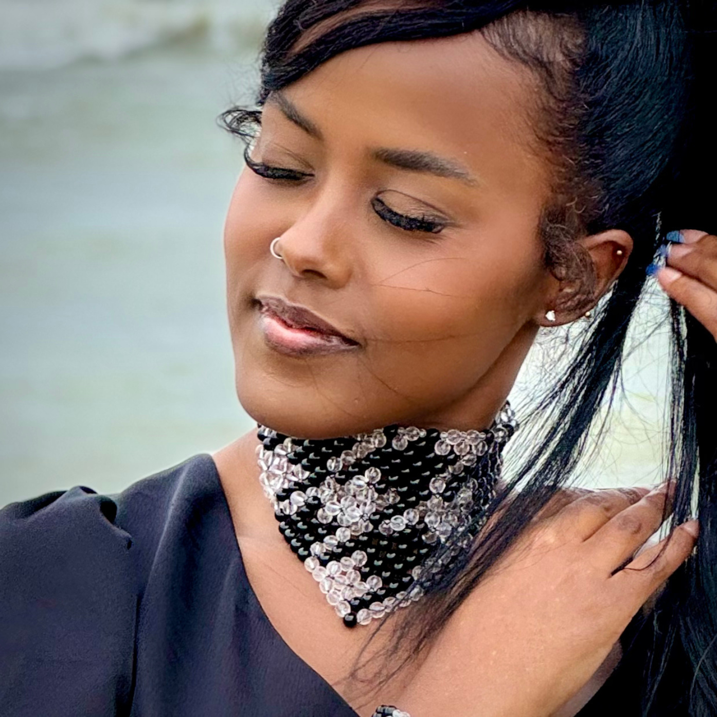 SAHARA S12 Choker in Black Onyx + Clear Quartz