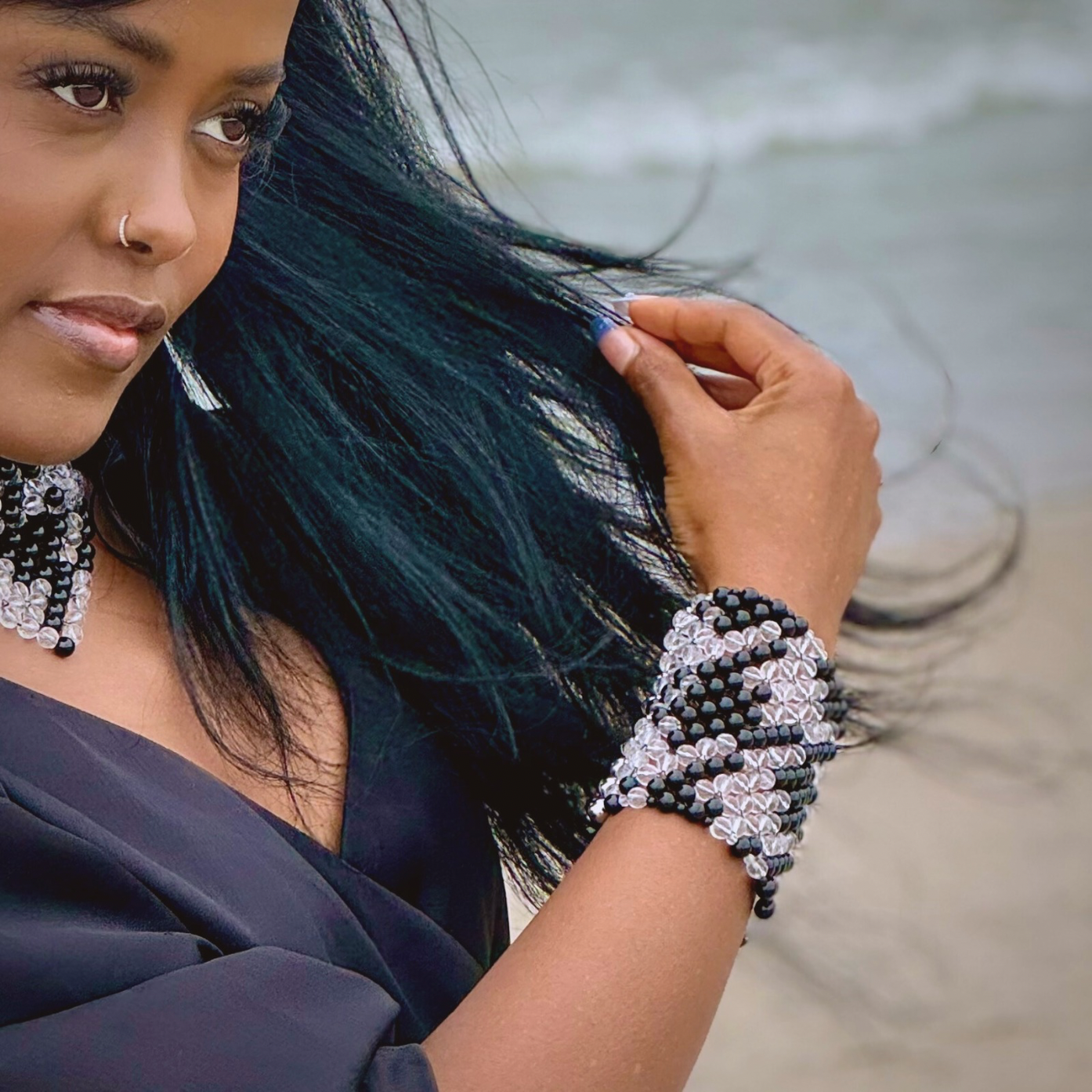 SAHARA S10 Bracelet in Black Onyx + Clear Quartz