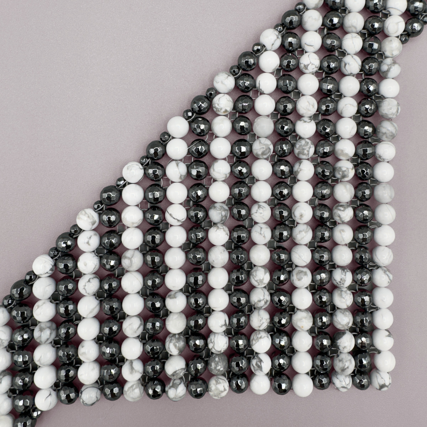 SAHARA S13 Choker in Howlite + Hematite