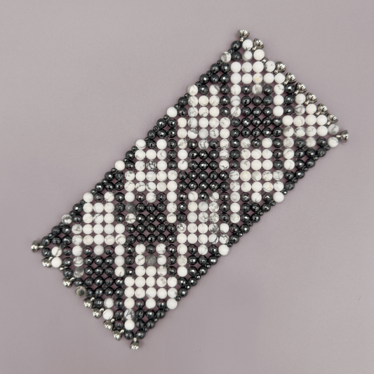 SAHARA S10 Bracelet in Howlite + Hematite