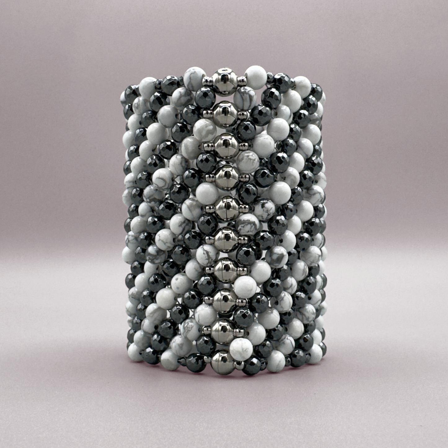 SAHARA S8 Bracelet in Howlite + Hematite