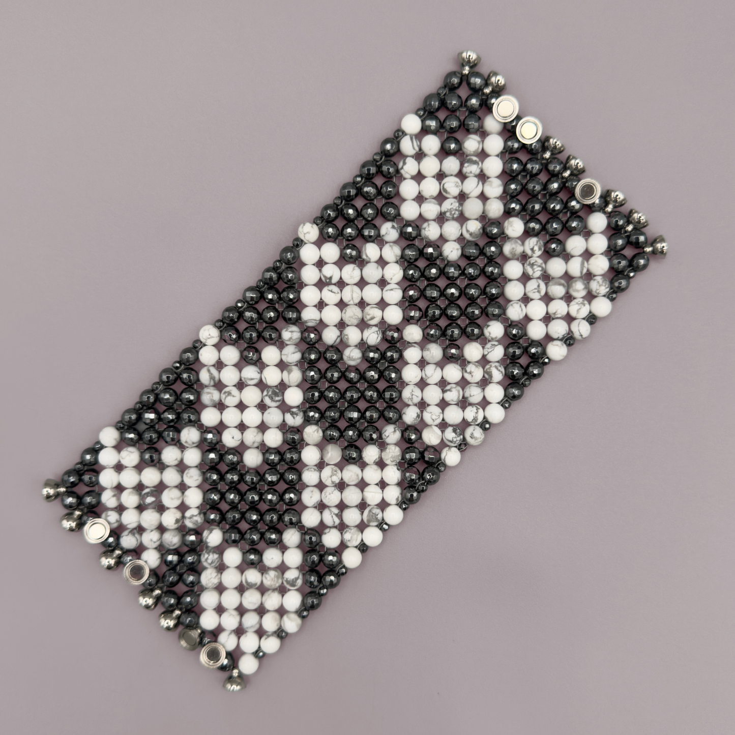 SAHARA S8 Bracelet in Howlite + Hematite