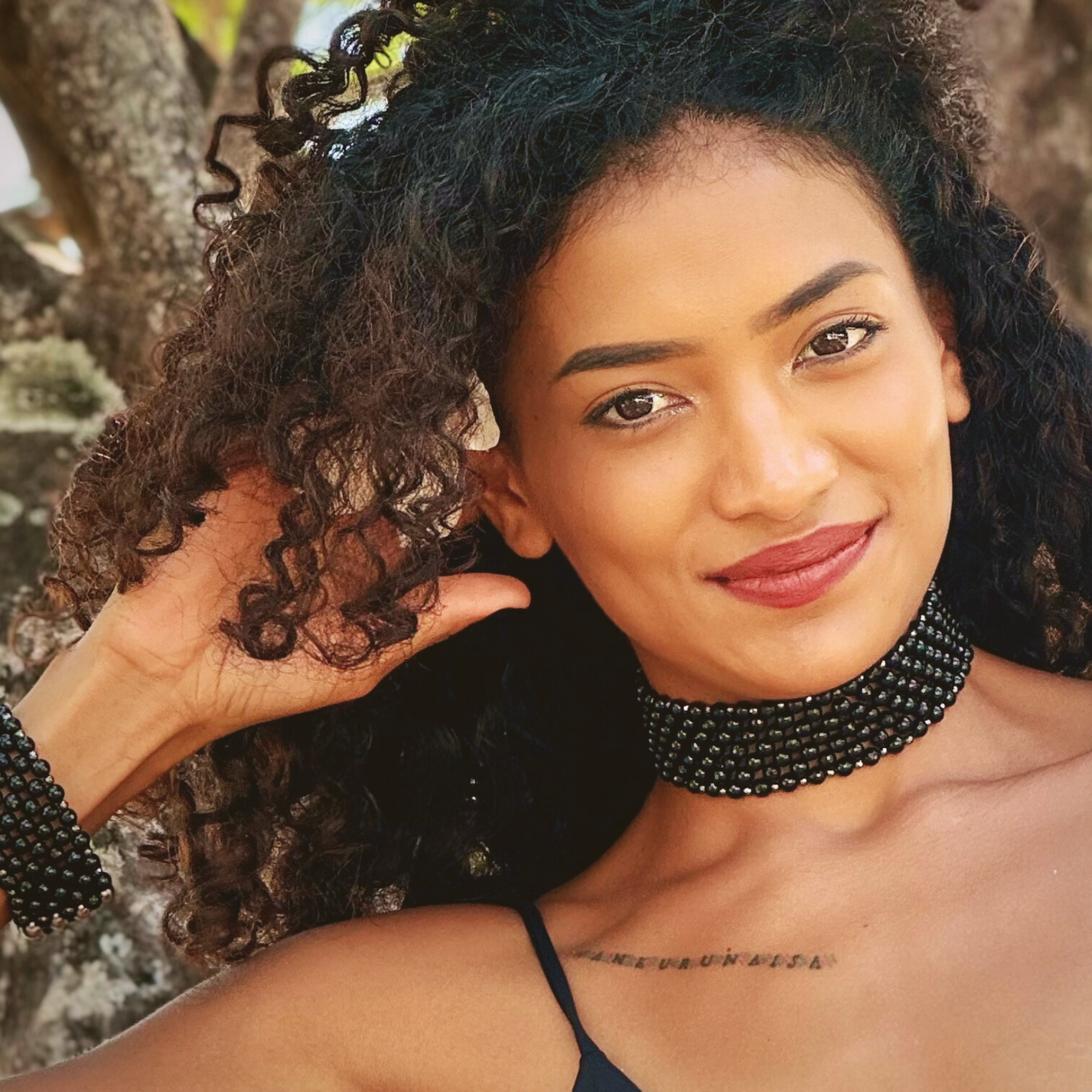 SAHARA S4 Choker in Pure Black Onyx