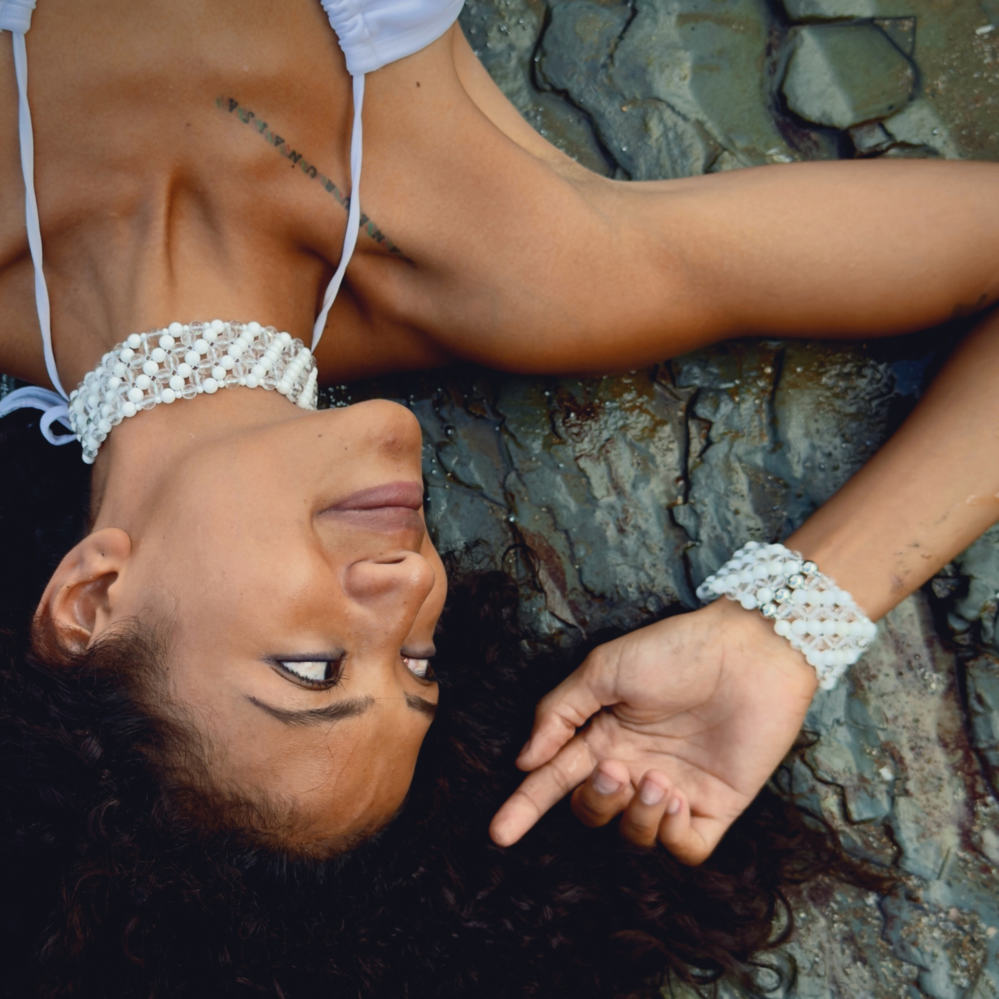 SAHARA S4 Bracelet in White Shell + Clear Quartz