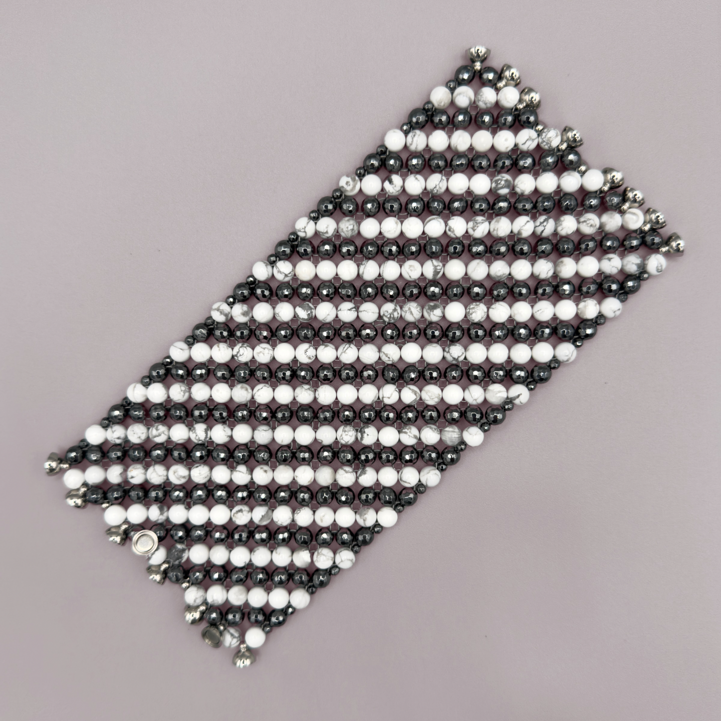 SAHARA S10 Bracelet in Howlite + Hematite