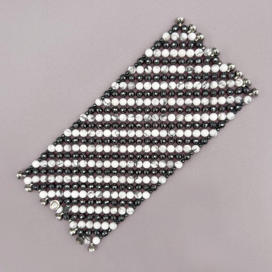 SAHARA S10 Bracelet in Howlite + Hematite