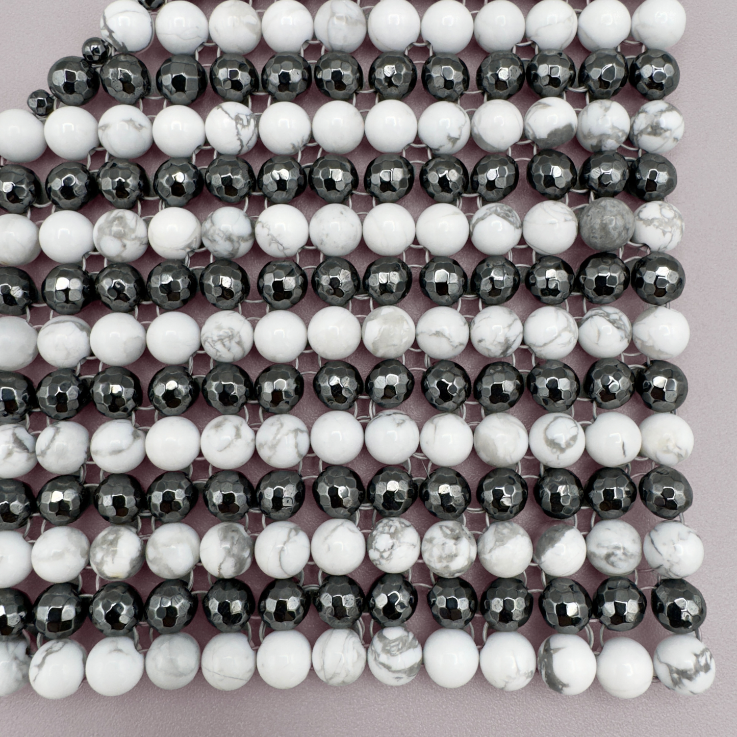 SAHARA S12 Choker Necklace in Howlite + Hematite