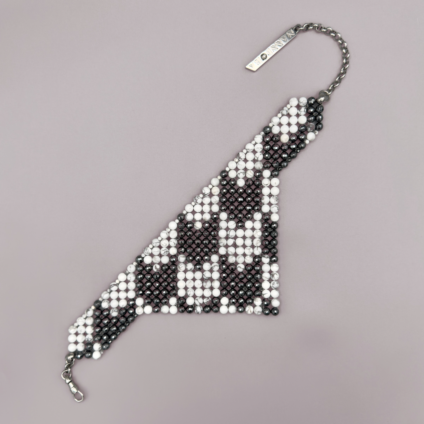 SAHARA S12 Choker in Howlite + Hematite