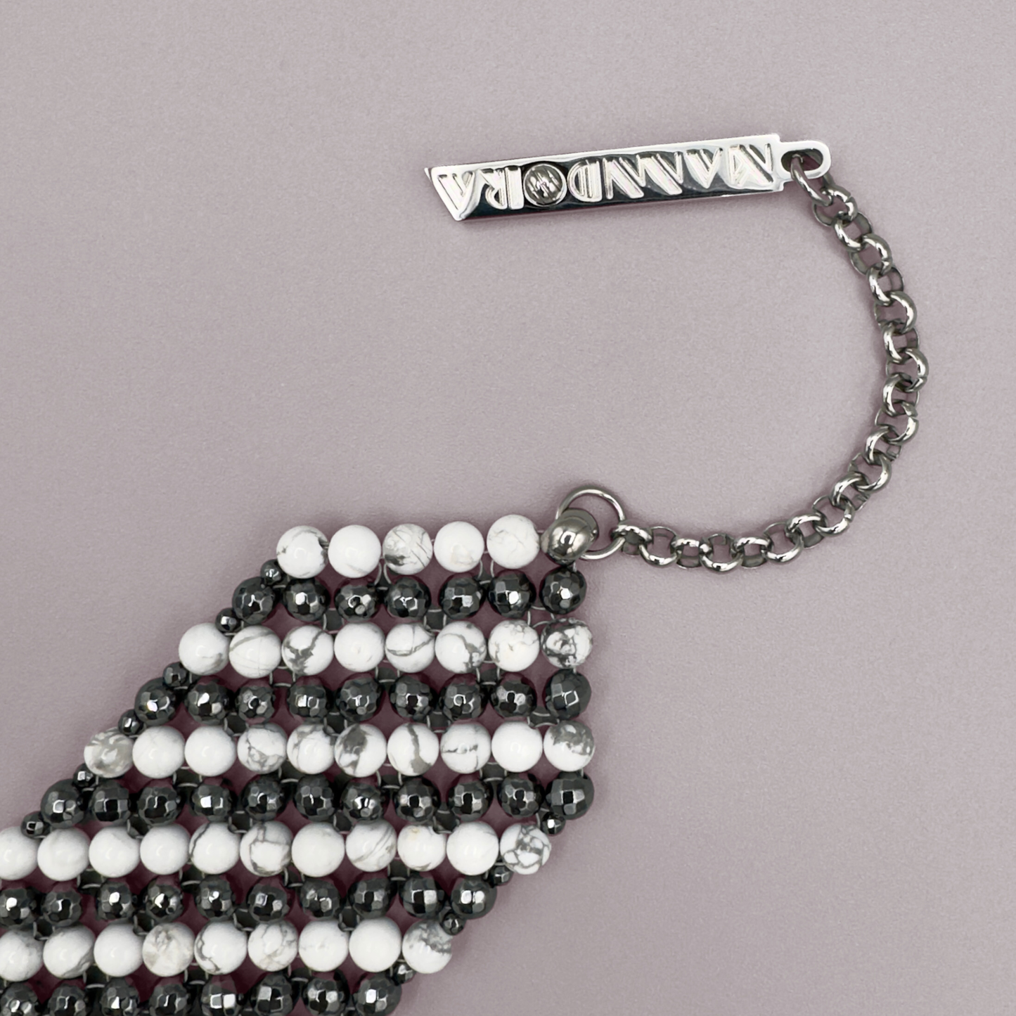 SAHARA S6 Choker in Howlite + Hematite