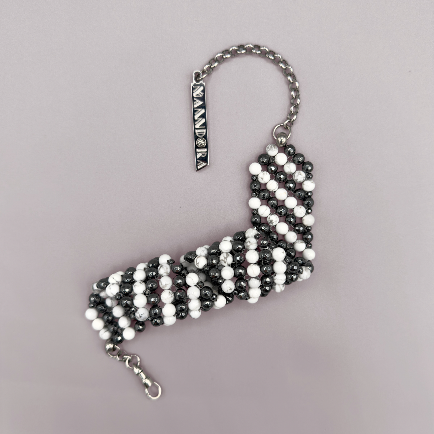 SAHARA S4 Choker in Howlite + Hematite