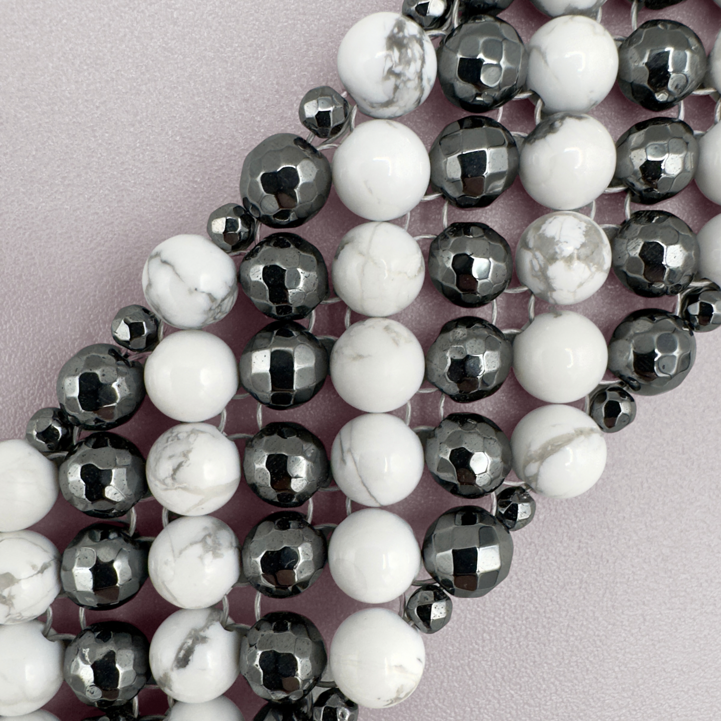 SAHARA S4 Bracelet in Howlite + Hematite