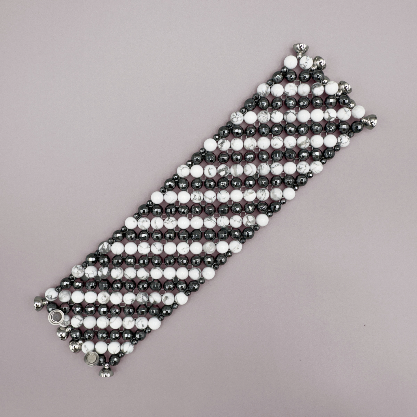 SAHARA S6 Bracelet in Howlite + Hematite