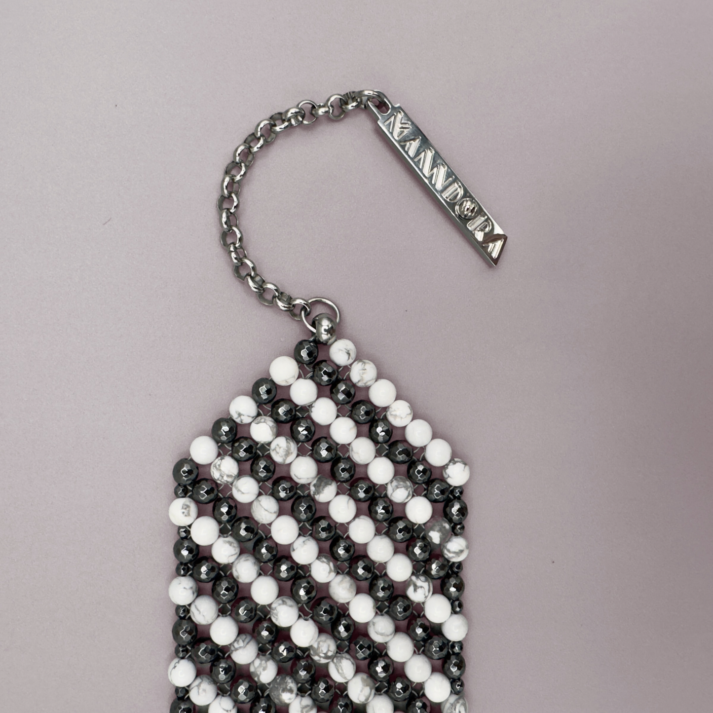 SAHARA S8 Choker in Howlite + Hematite