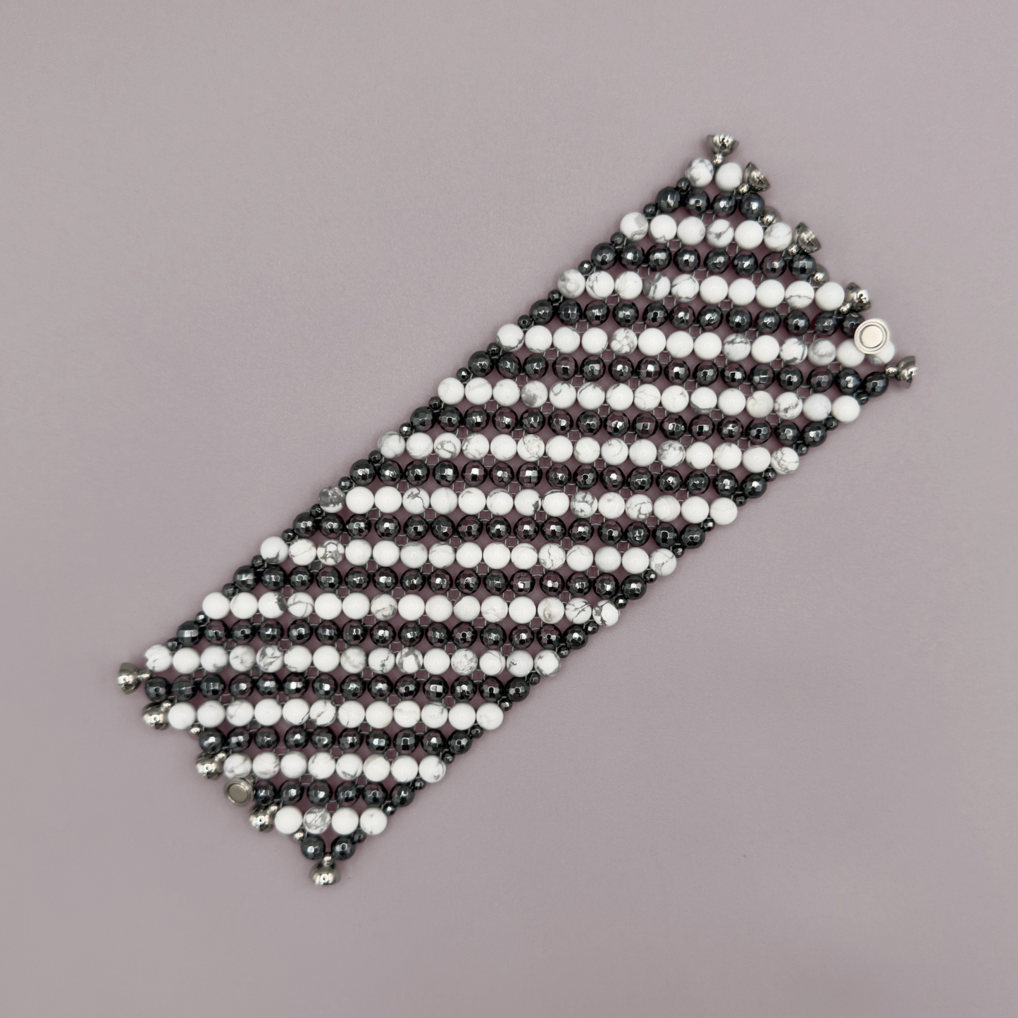 SAHARA S8 Bracelet in Howlite + Hematite