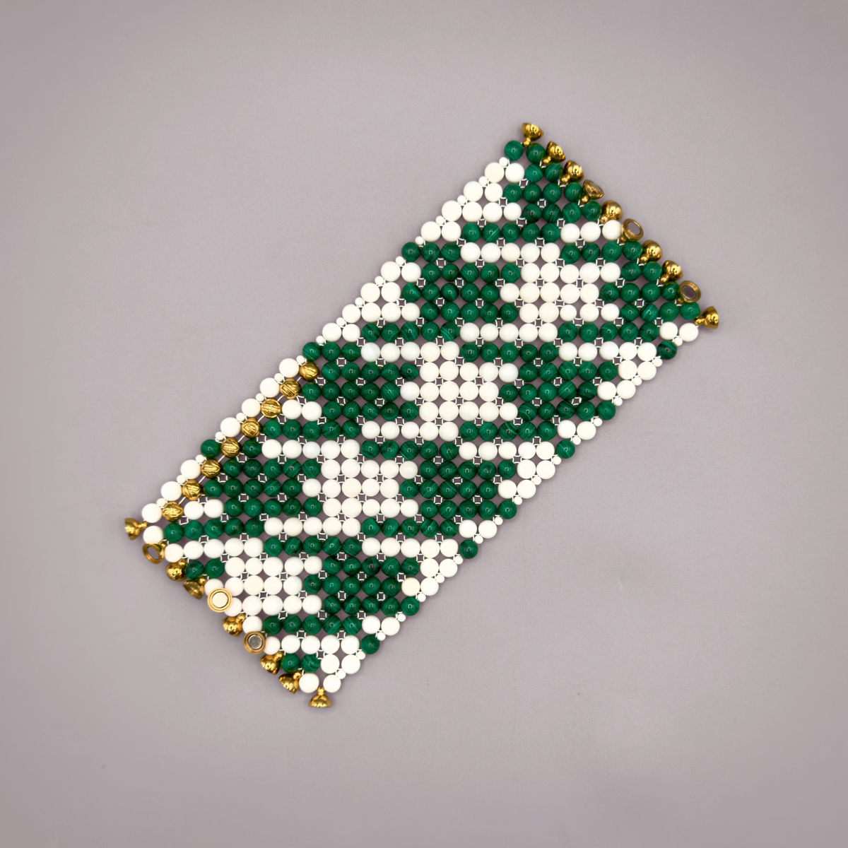 SAHARA S8 Bracelet, Classic Tooth, Malachite + White Shell