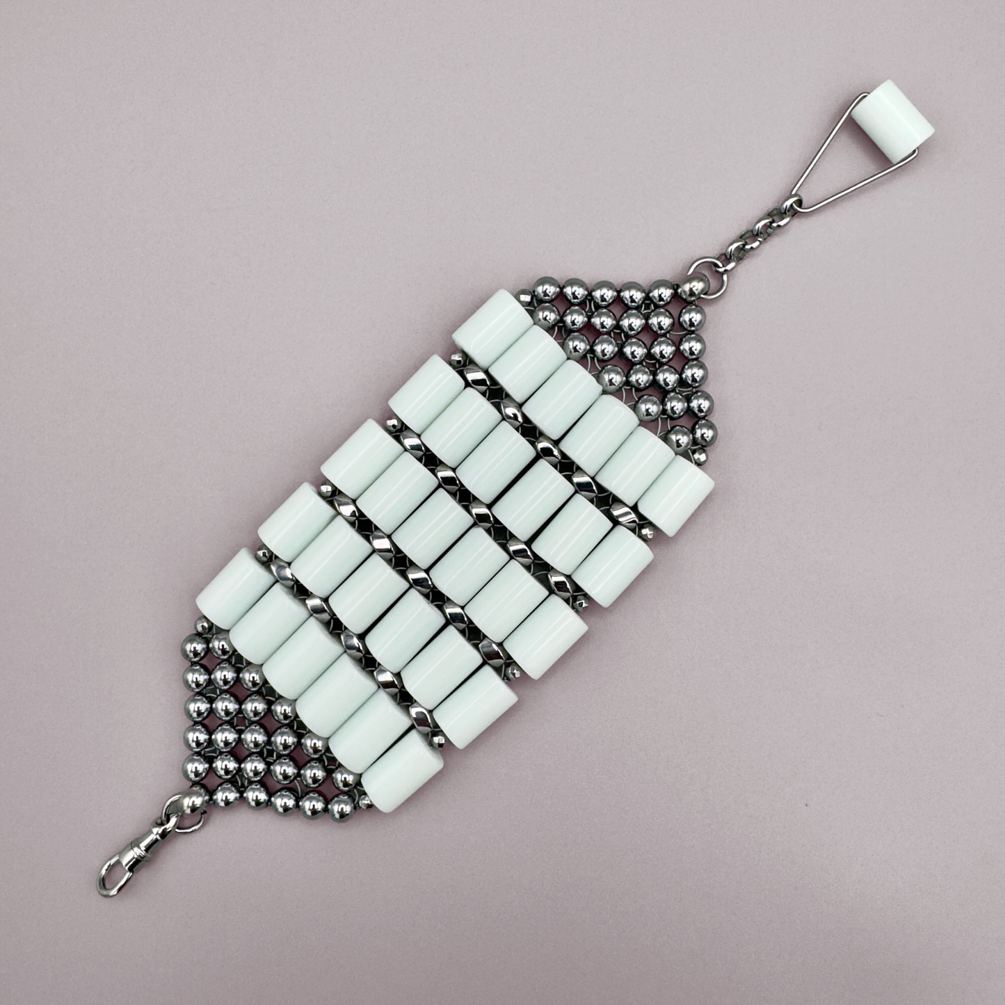 Bracelet in White Jade + Silver