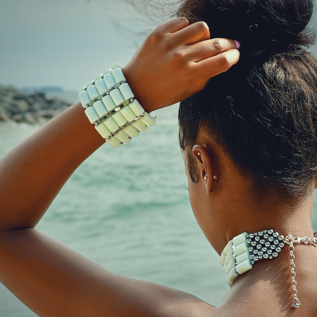 Bracelet in White Jade + Silver